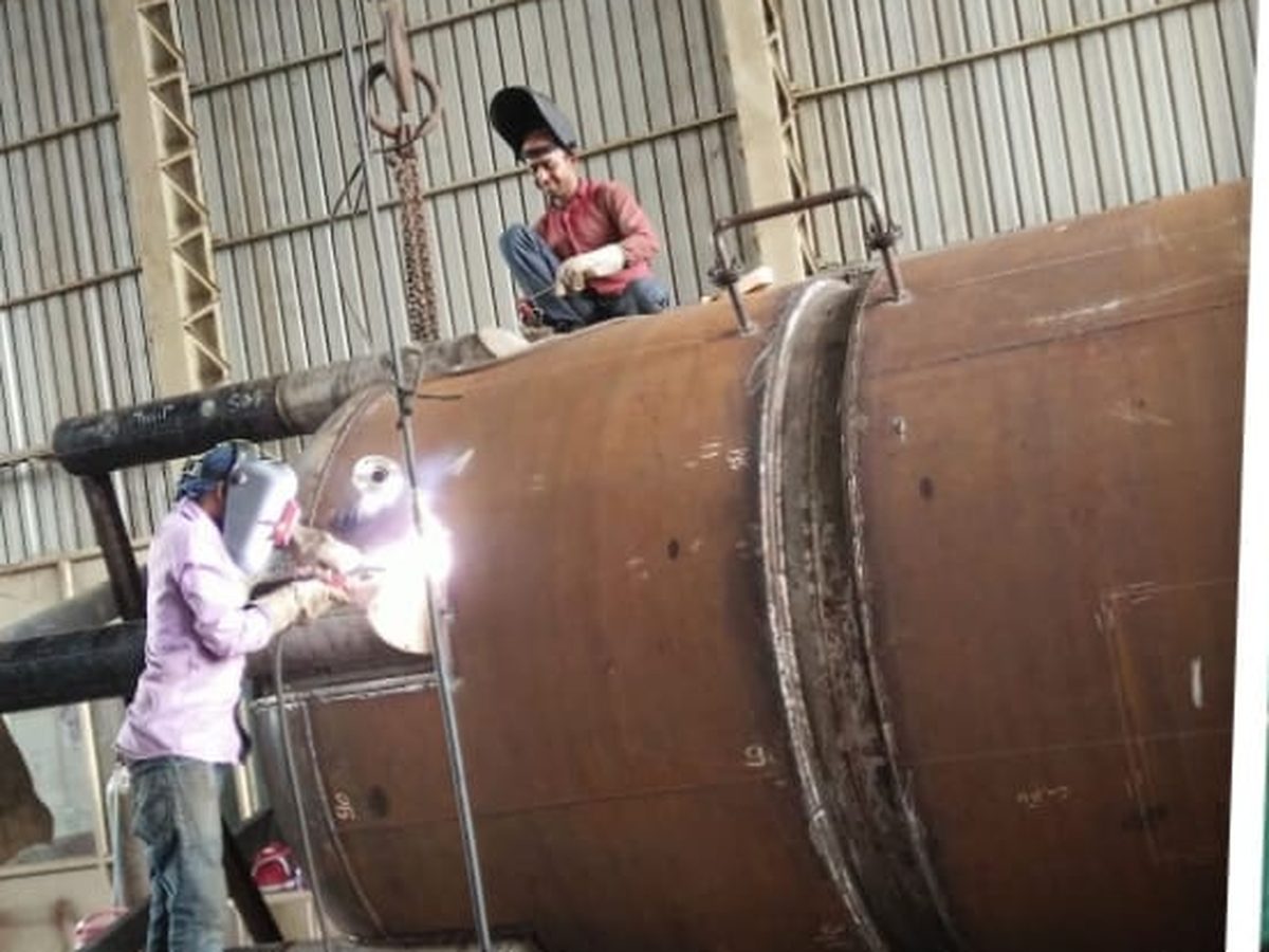 Welding the jacket seam on a mild steel and stainless jacketed vessel