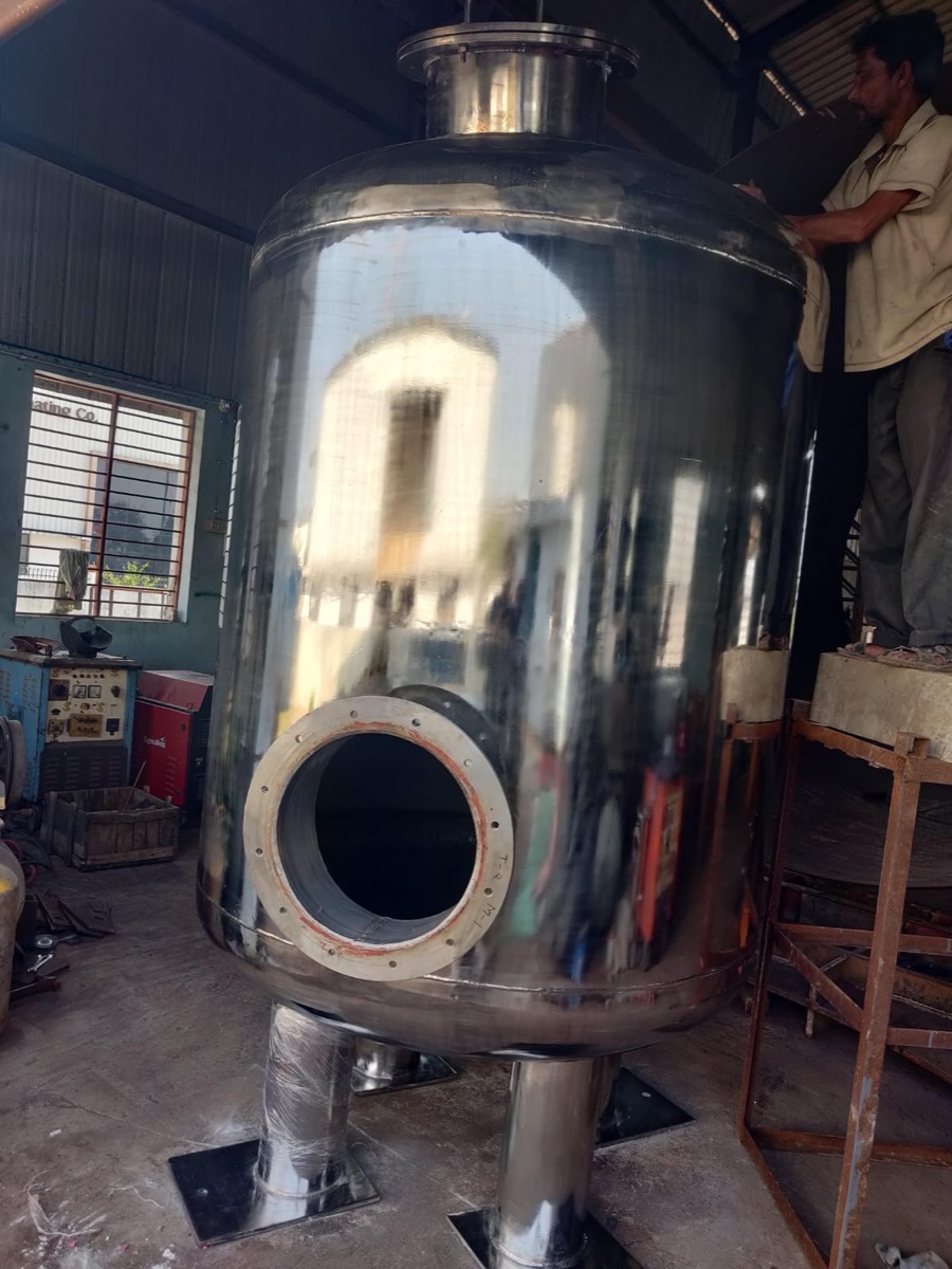 Mirror-polished stainless steel vessel with flanged nozzle, ready for despatch